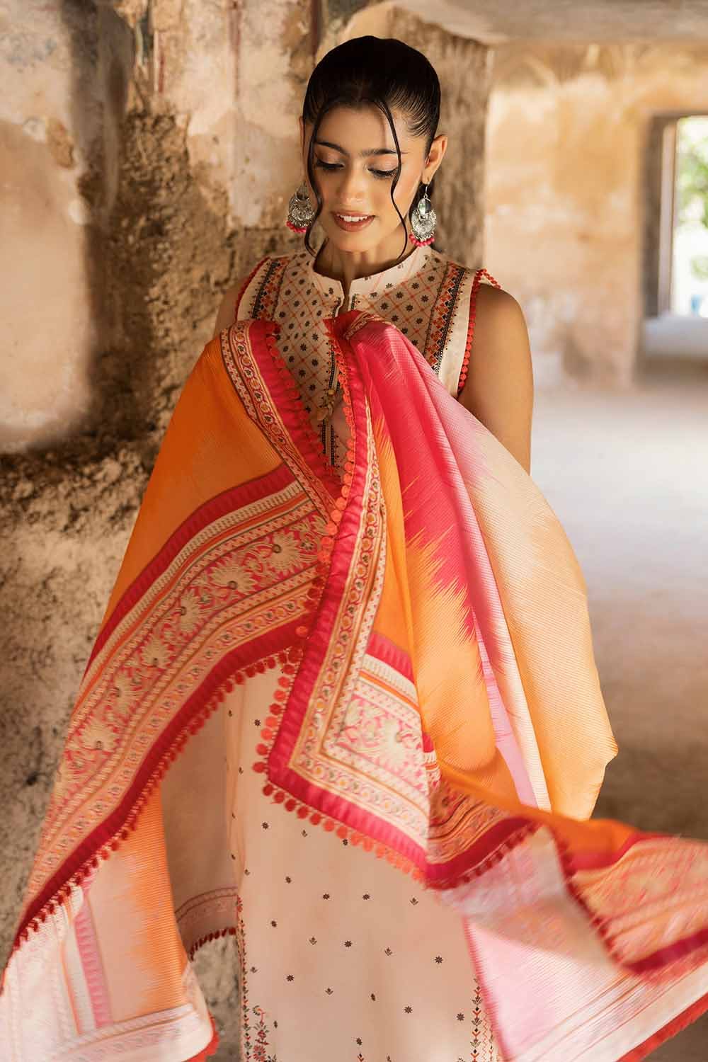 Gul Ahmed Printed Lawn Unstitched 3Pc Suit